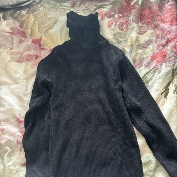 Black Cotton Turtleneck – Boutique Basic, Size  S - Picture 1 of 1